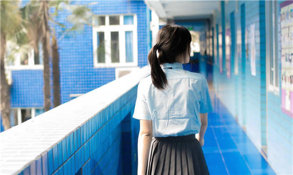 府谷如何找到一个可以帮助我生孩子的女人？